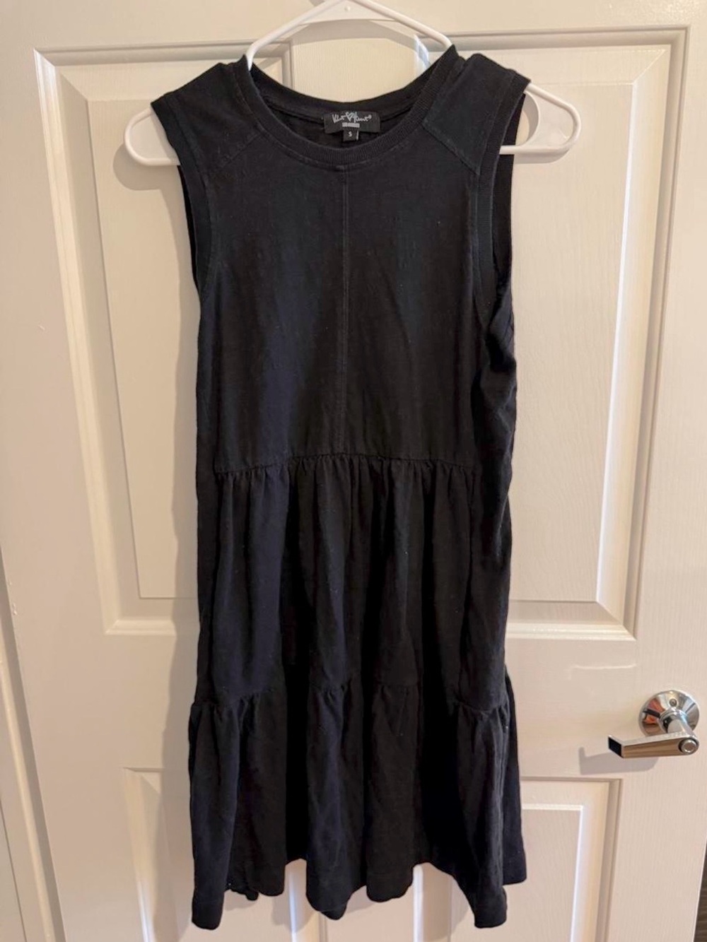 Velvet Heart Black Sleeveless Tiered Dress